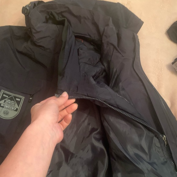 Heavy Duty Winter Jacket with removable liner & hood. Black, small, like new. - Picture 3 of 3